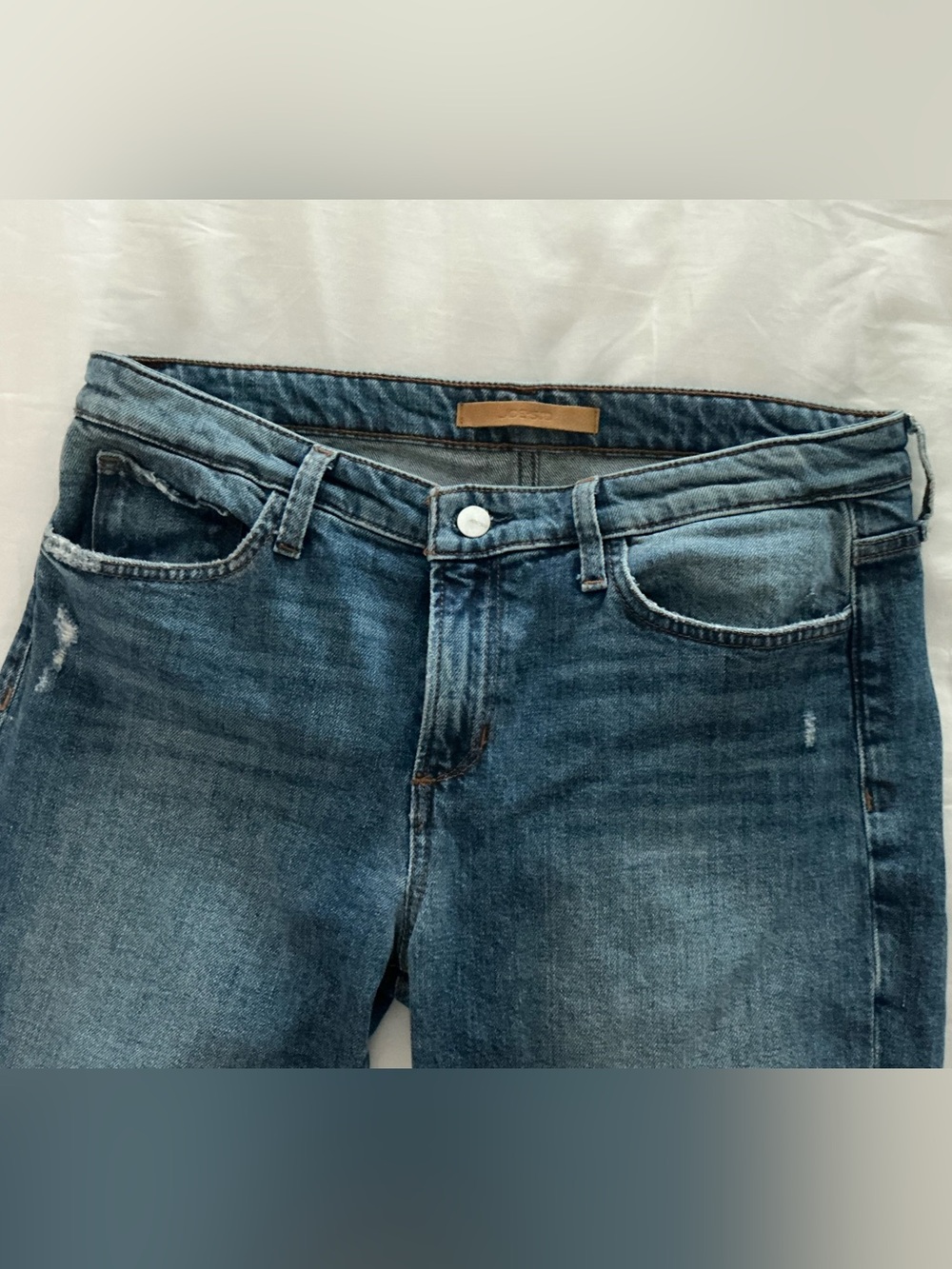 Joe's Jeans The Lara Mid Rise Ankle Cigarette SZ 29 Light distress EUC NO FLAWS - Picture 2 of 7